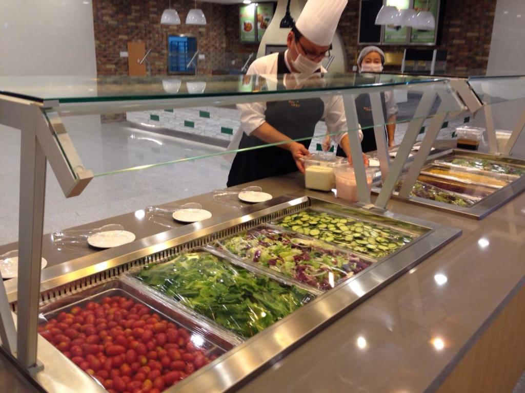 The brand new cafeteria was opened on August 14. (Photo by Kevin Wang)