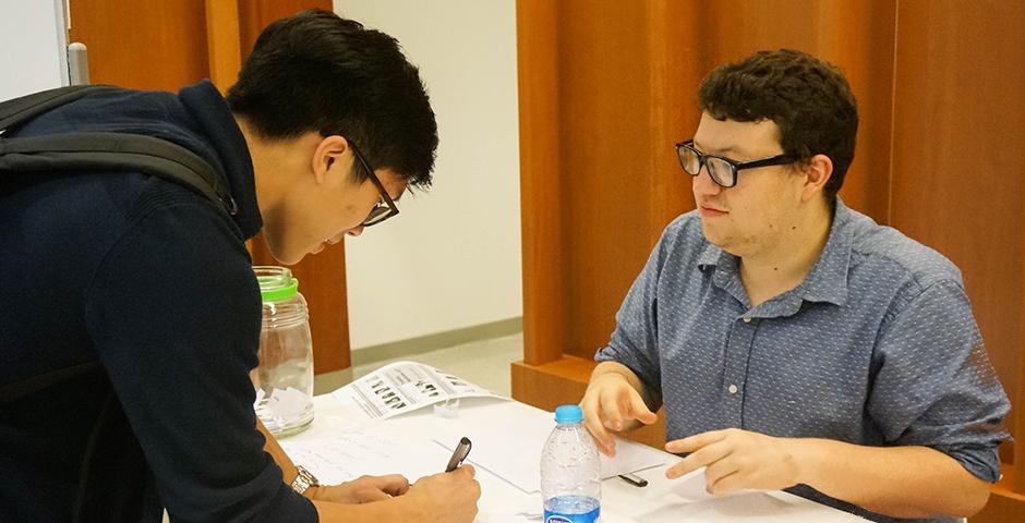 Student Government Election, September 29, 2014. (Photo by Zhijian Xu)