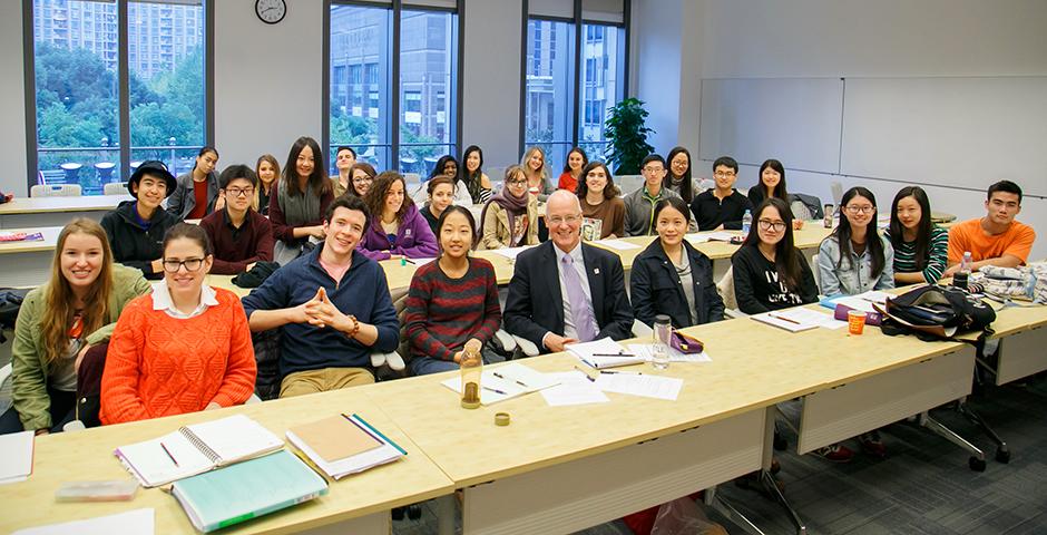 NYU’s President-Designate, Andrew Hamilton, visited NYU Shanghai as part of a sequence of visits to meet his new colleagues on November 18 and 19 (Photo by: NYU Shanghai)