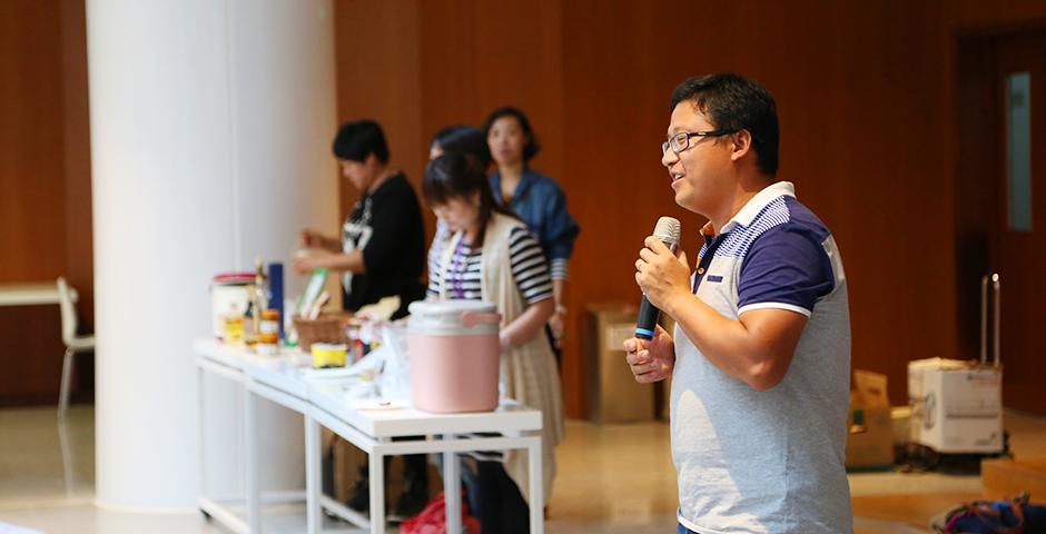 NYU Shanghai Farmers' Market on October. 9th, 2015. (Photo by: Shikhar Sakhuja)