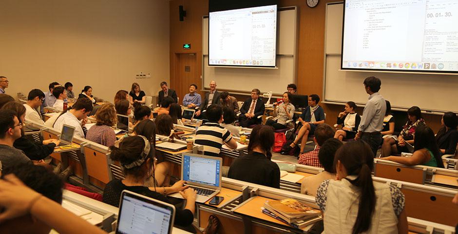 NYU Shanghai faculty gather for a forum discussion covering important academic topics such as major requirements, study away restrictions, e-books, and more. May 7, 2015. (Photo by Annie Seaman)