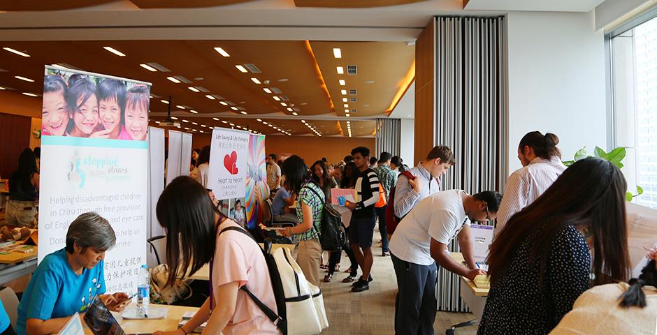 On-campus job and involvement fair on August 29, 2015. (Photo by Mei Wu)