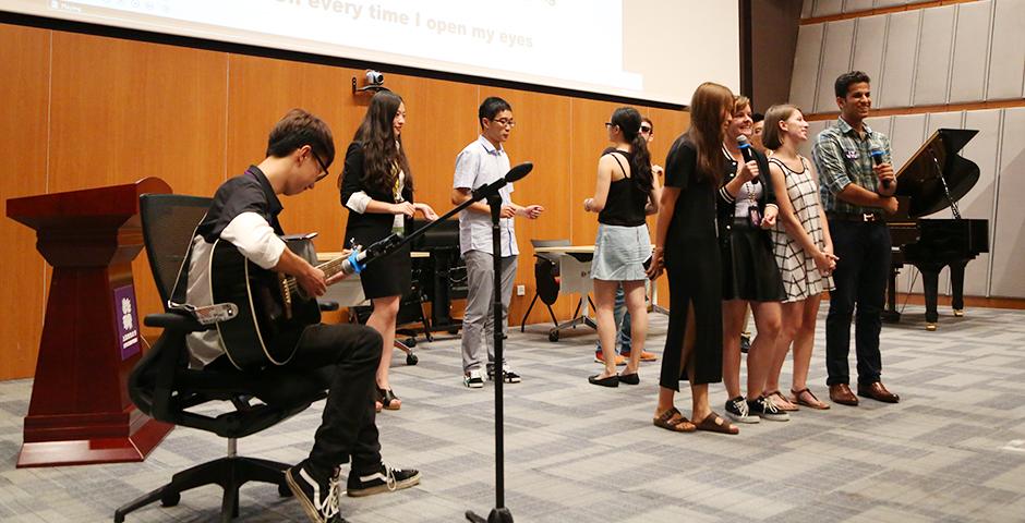 SH'MASH Performance on August 28, 2015. (Photo by Mei Wu)