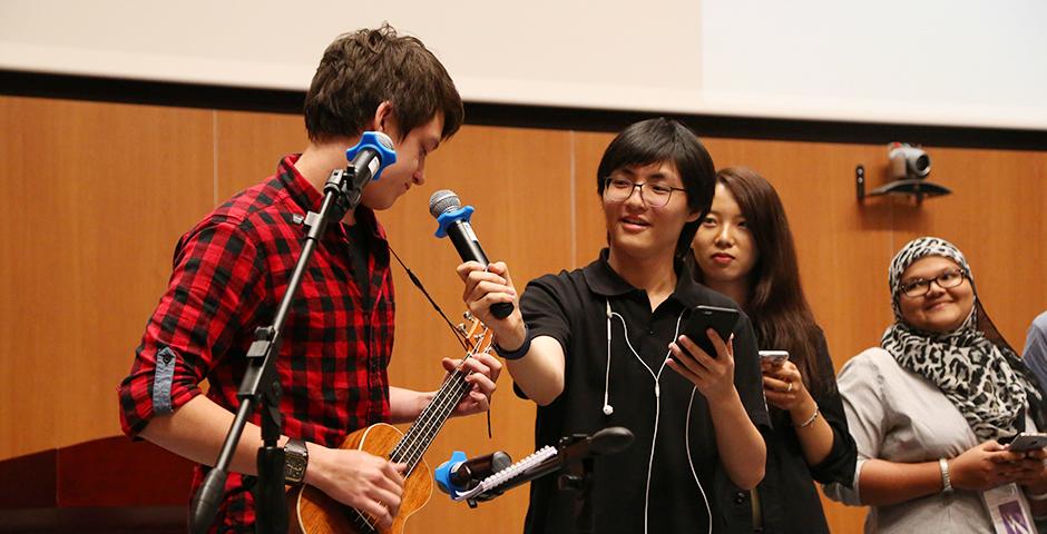 SH'MASH Performance on August 28, 2015. (Photo by Mei Wu)