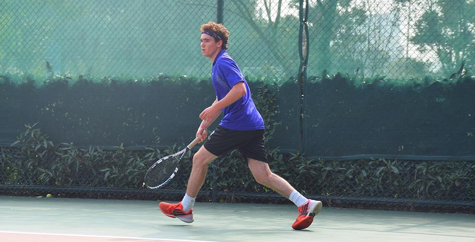 NYU Shanghai Tennis won big in its team debut after a hectic day of action on November 14 at a tournament hosted by Xi'an Liverpool University (Photo by: Jose Reyes)