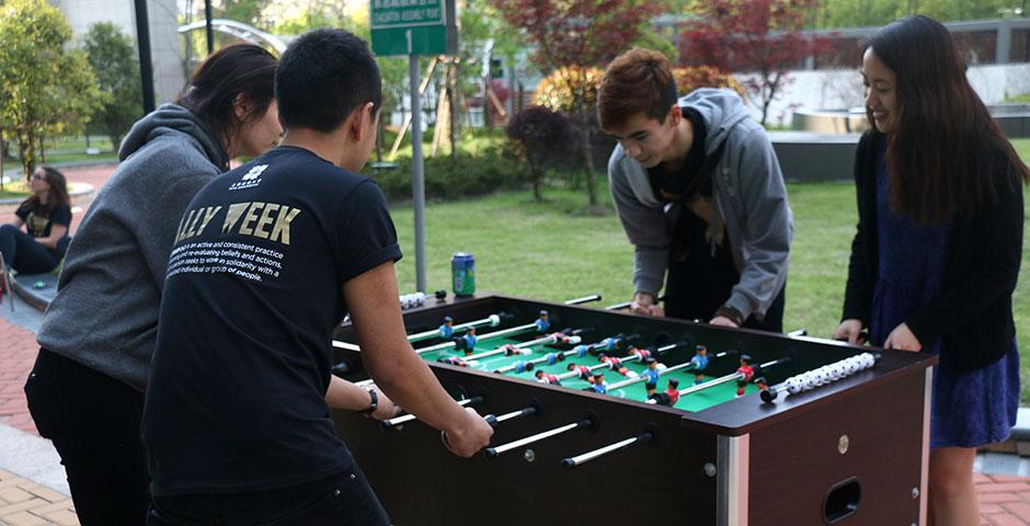 NYU Shanghai kicks off this year's Ally Week with an afternoon picnic bash outside the Academic Building. April 12, 2015. (Photo by Kadallah Burrowes)