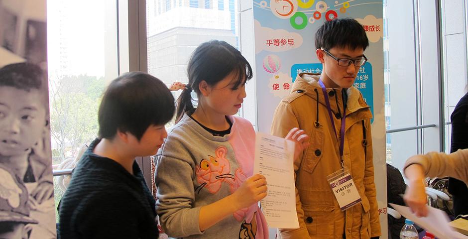 NYU Shanghai's 2016 Involvement Fair invited students to explore opportunities in recreational and community service activities. (Photo by: NYU Shanghai)