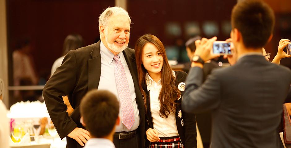 NYU Shanghai Education Development Foundation Hosted Its First Annual “Lighting the Way” Scholarship Gala on November 2, 2015. (Photo by: NYU Shanghai)