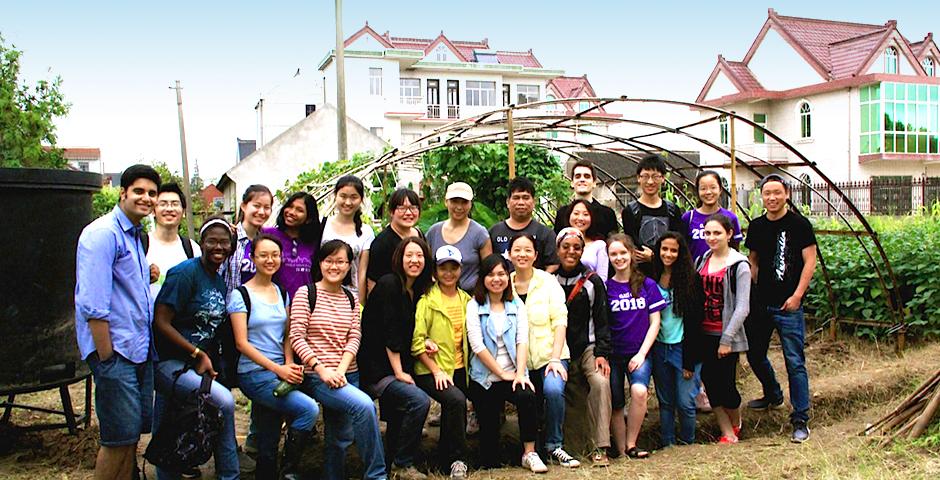 Community Service-in Chongming Island with Will Foundation (Photo by Sunyi Wang)