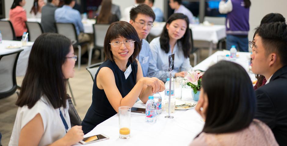 Six mentors, 30 current mentees and 3 returning mentees attended the kick-off dinner for the NYU Alumni Executive Mentor Program on October 11. This year, we have 31 mentors with expertise spanning from arts, law, finance, media, entrepreneurship, technology, healthcare and other industries. (Photo by: NYU Shanghai)