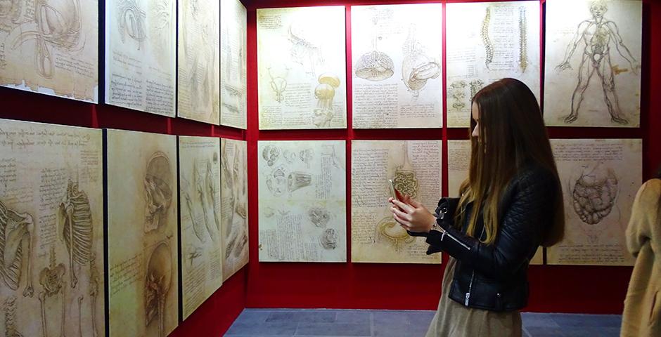 NYU Shanghai students took a Saturday off campus to explore the renowned exhibition, "Da Vinci: The Genius" at The Hub. The exhibit showcased models of Da Vinci's inventions as well as reprints of his most famous pieces of art. (Photo by: Annie Seaman)