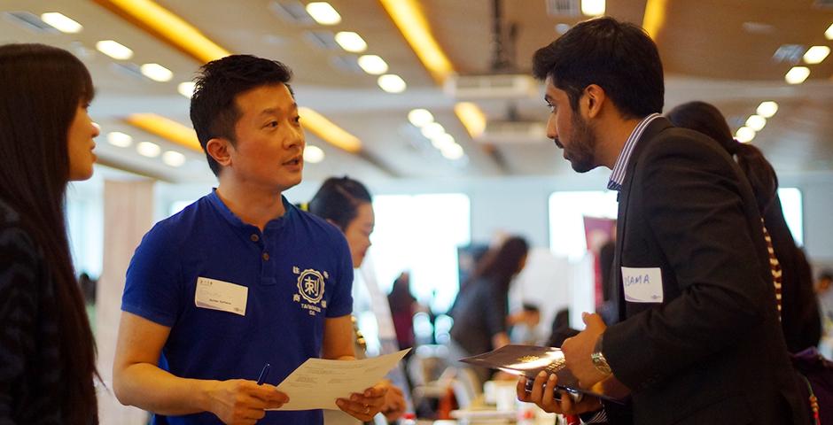 NYU Shanghai students presented themselves to some 50 companies with over 100 representatives at a university internship fair on April 15. (Photos by: NYU Shanghai)