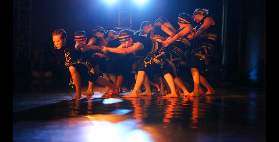 Students performing a Dai Minority dance called “The Women of Highland,” choreographed by Liping Yang, a dancer famous across China for her performance of the Dai peacock dance.