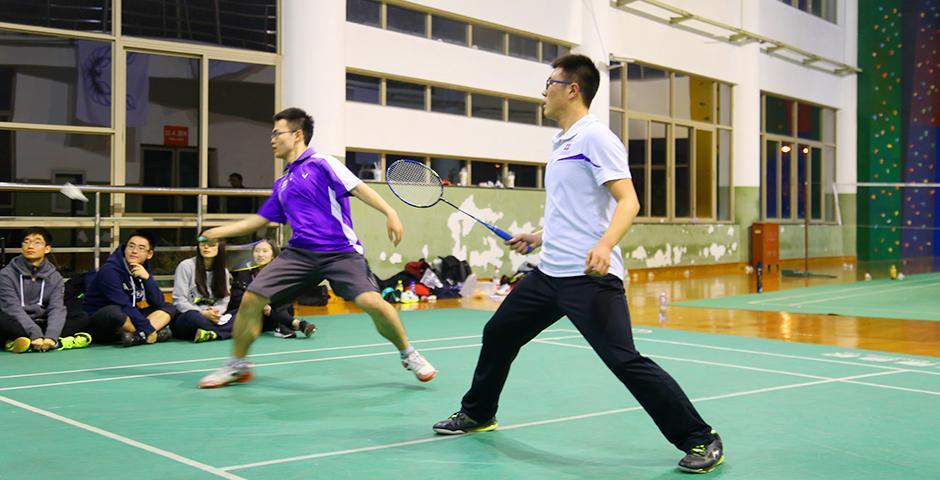 NYU Shanghai and Shanghai University of International Business and Economics squared off in several men’s and women’s matches on March 14th in Songjiang District. (Photo by: Xinyi Xu)