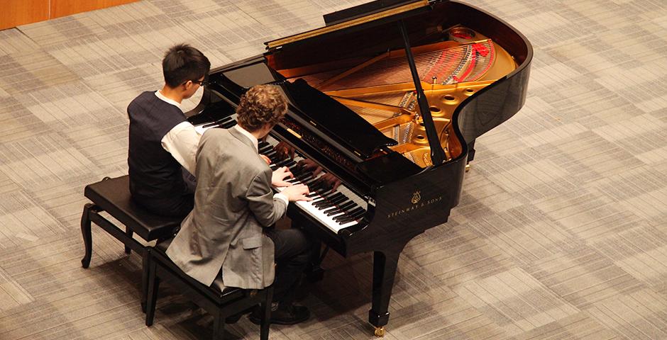 The Performing Arts at NYU Shanghai Celebration led by professors Dianna Heldman and Alyssa Rose on May 6 saw a heady mix of musical and dance performances by students. (Photos by: NYU Shanghai)