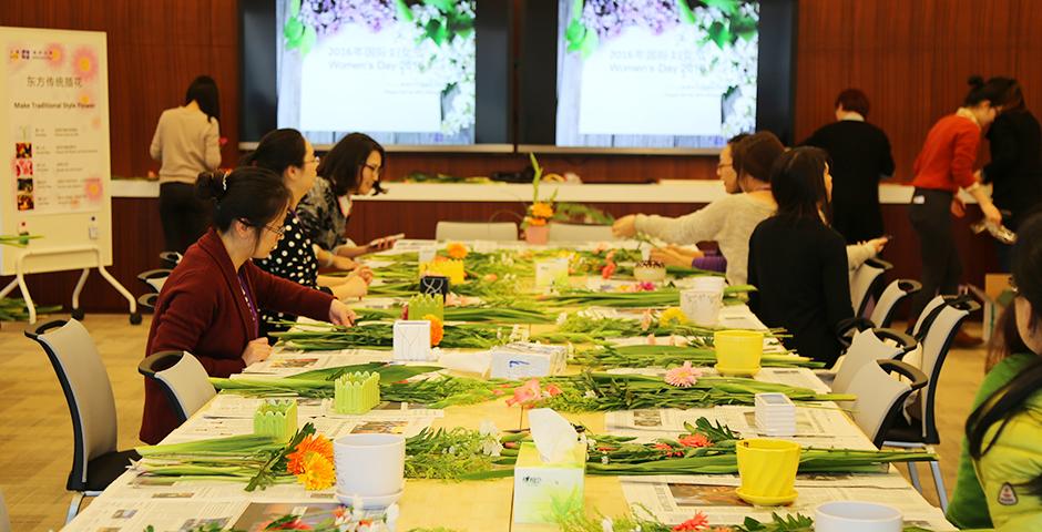 March 8, Women's Day was in full bloom with an afternoon of NYU Shanghai's special ladies getting creative with DIY flower arrangements for the office or home. Many thanks to HR for such a beautiful arrangement! (Photo by: NYU Shanghai)