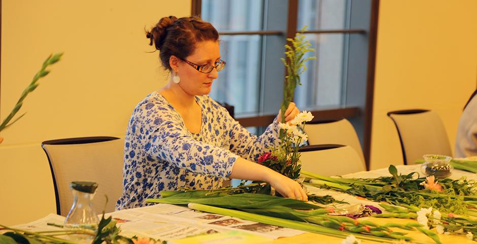 March 8, Women's Day was in full bloom with an afternoon of NYU Shanghai's special ladies getting creative with DIY flower arrangements for the office or home. Many thanks to HR for such a beautiful arrangement! (Photo by: NYU Shanghai)