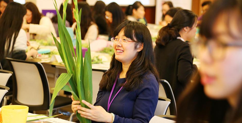 March 8, Women's Day was in full bloom with an afternoon of NYU Shanghai's special ladies getting creative with DIY flower arrangements for the office or home. Many thanks to HR for such a beautiful arrangement! (Photo by: NYU Shanghai)