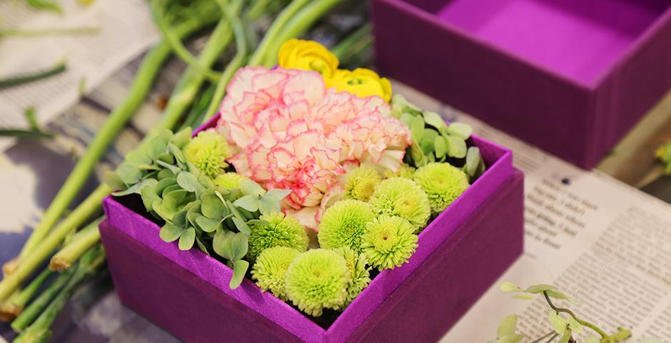 March 8, Women's Day was in full bloom with an afternoon of NYU Shanghai's special ladies getting creative with DIY flower arrangements for the office or home. Many thanks to HR for such a beautiful arrangement! (Photo by: NYU Shanghai)