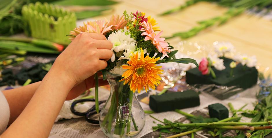 March 8, Women's Day was in full bloom with an afternoon of NYU Shanghai's special ladies getting creative with DIY flower arrangements for the office or home. Many thanks to HR for such a beautiful arrangement! (Photo by: NYU Shanghai)