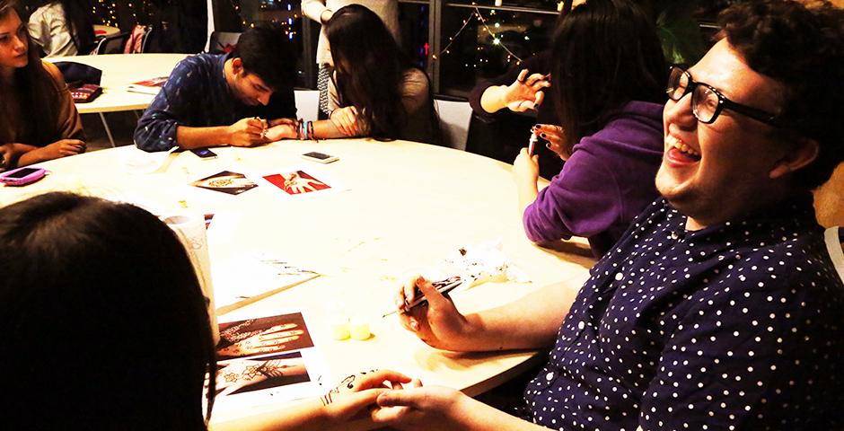 NYU Shanghai students celebrated the Hindu festival, Diwali, October 22, 2014. (Photo by Annie Seaman)