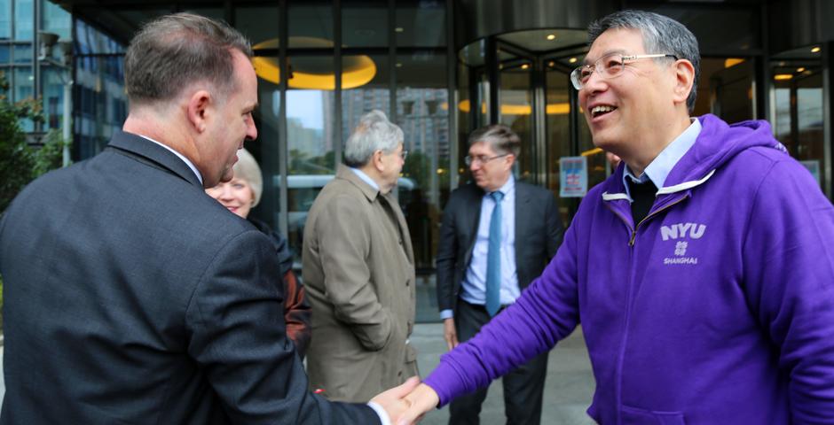 Branstad, who was accompanied by his wife, Christine Branstad, and U.S. Consul General for Shanghai Sean Stein, was greeted by Chancellor Yu Lizhong and toured the campus with Vice Chancellor Jeff Lehman and Provost Joanna Waley-Cohen.