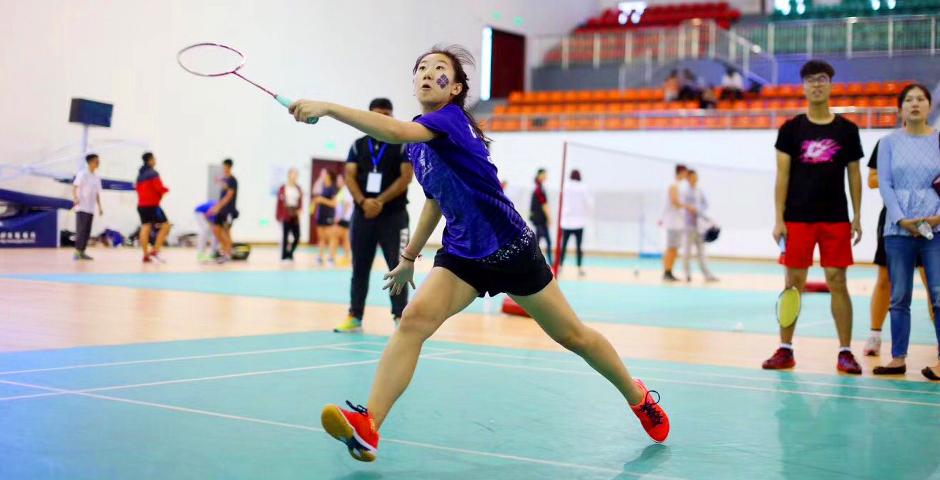 On September 23 and 24, 6 members from NYU Shanghai’s badminton team broke the university record for wins in Pudong’s 6th Sports Games competition at Shanghai DianJi University. (Photo by: NYU Shanghai)